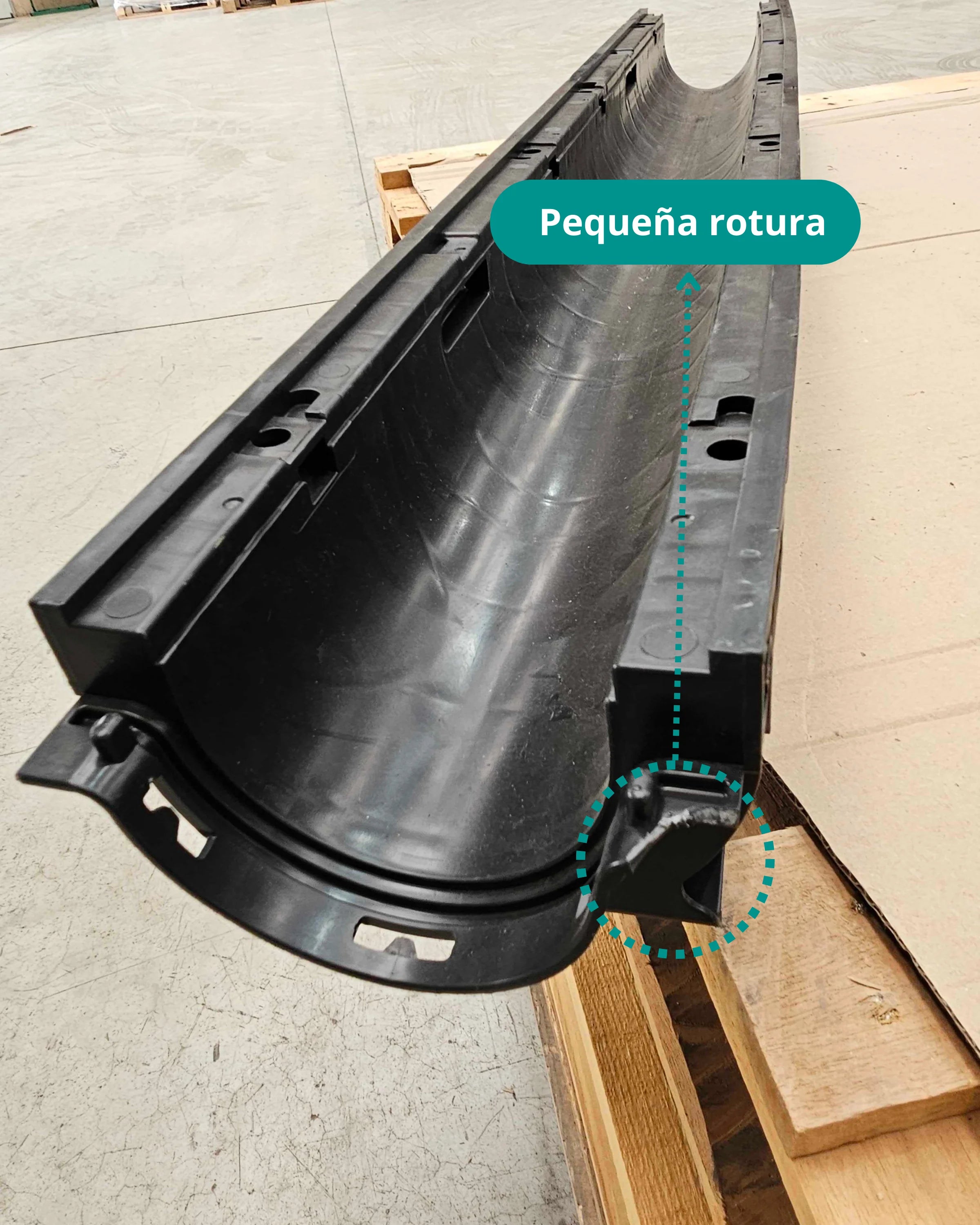 Canal de Plástico BASE DN100 H100 - Producto defectuoso