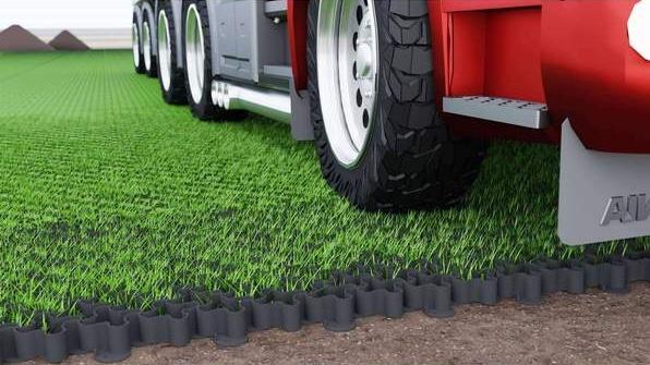 Cómo Colocar Placas Estabilizadoras Sobre Césped