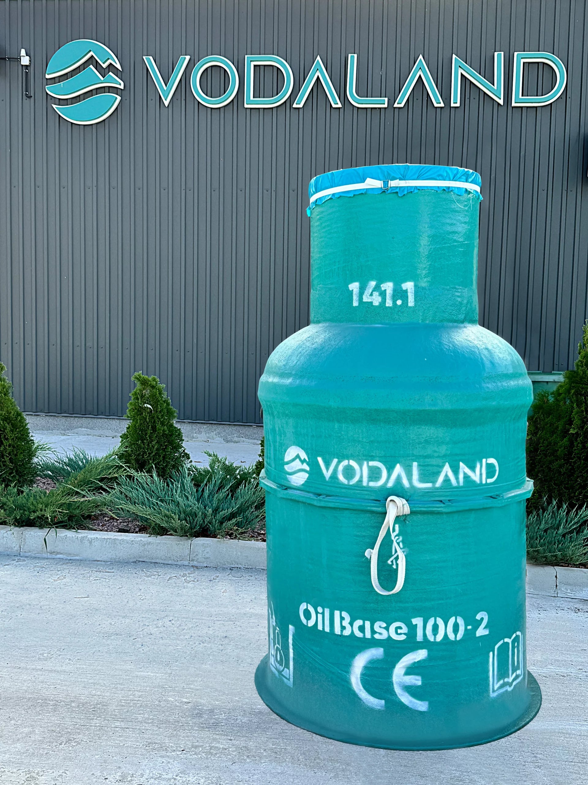 Separador de Hidrocarburos sin BYPASS OilBase100-2 l/s D1000 H1950 Ø110 con decantador 200L