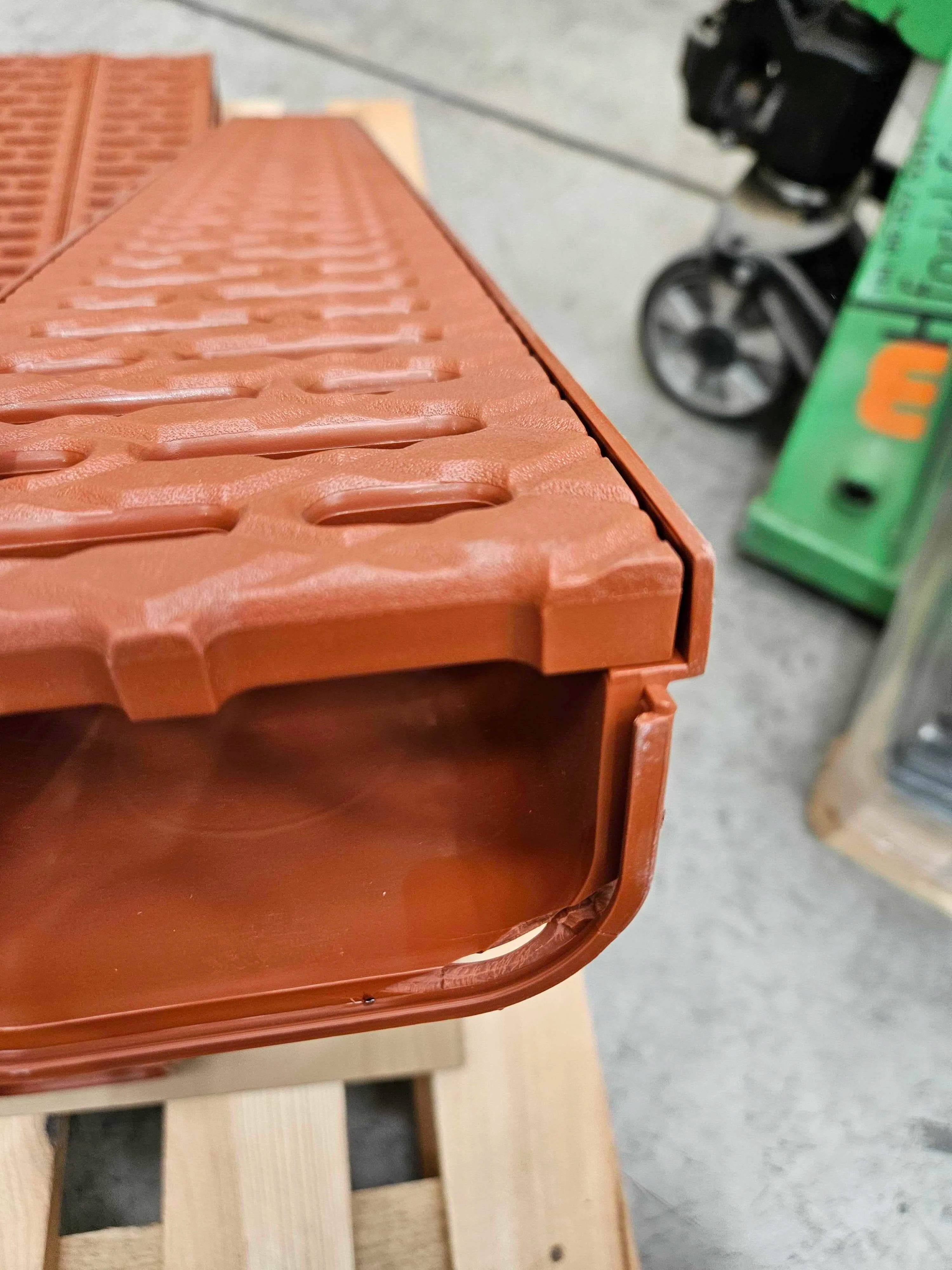Canal de Plástico Easy 2 con Rejilla de Plástico Color Terracota - Producto defectuoso