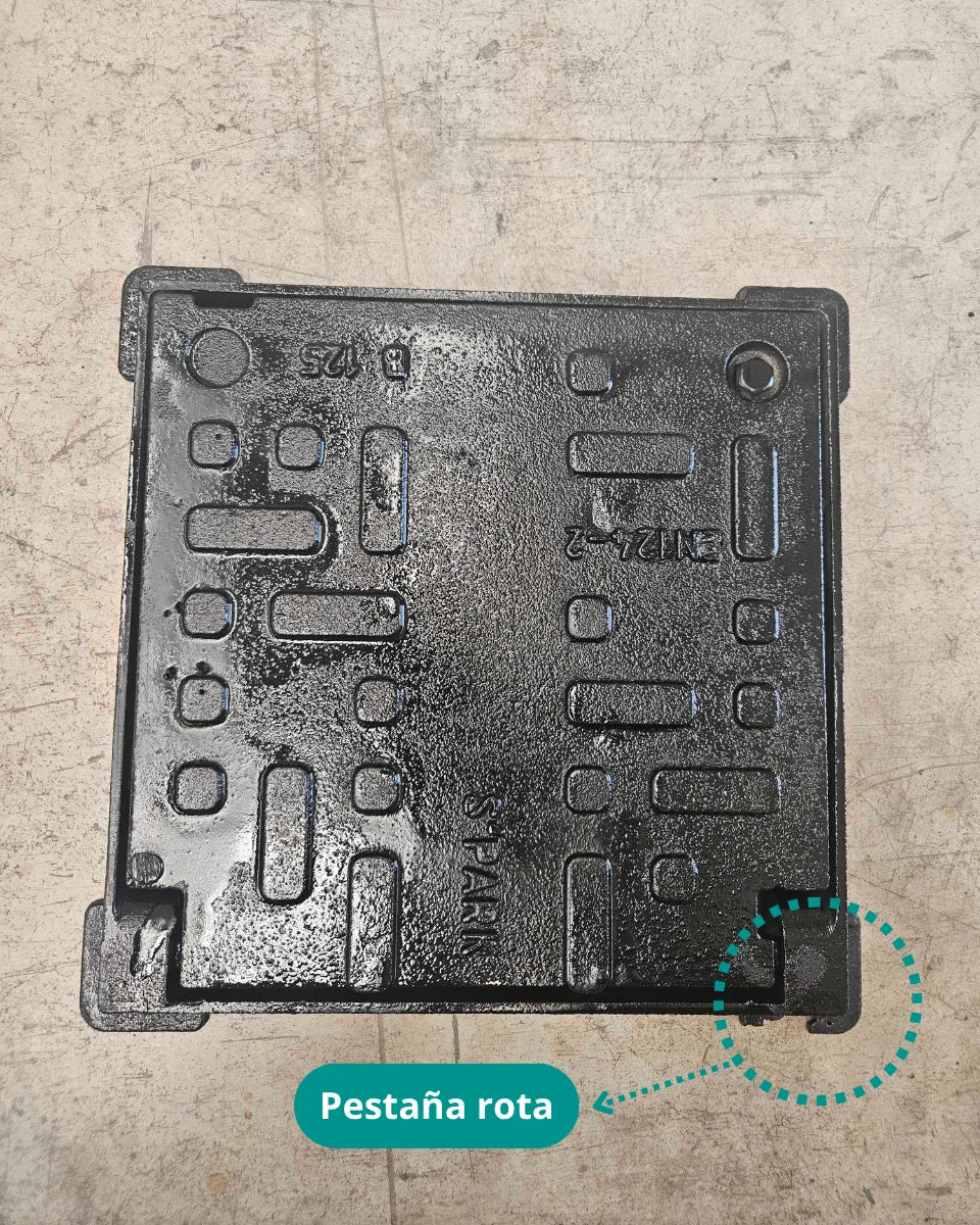 Tapa con marco de fundición dúctil 320x320 clase B125 - Producto defectuoso