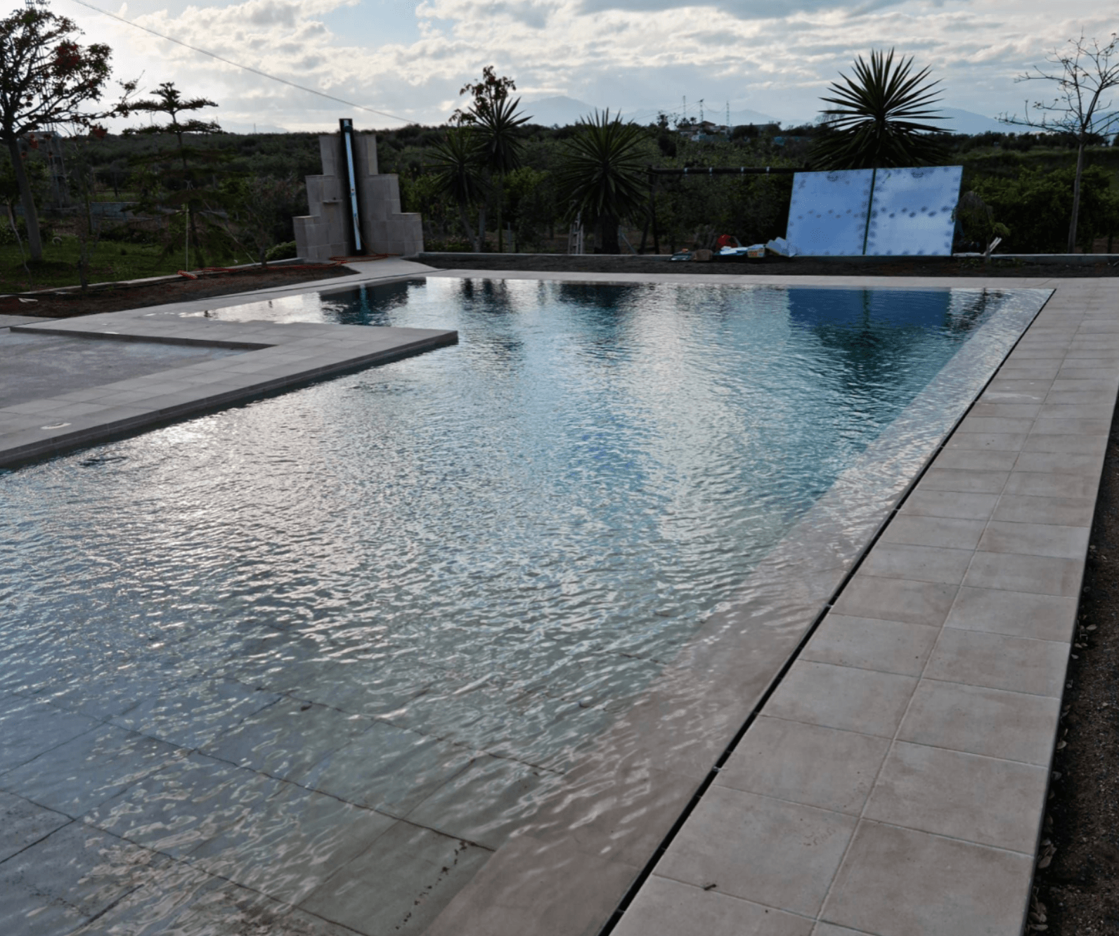 Canales con Slot en piscina